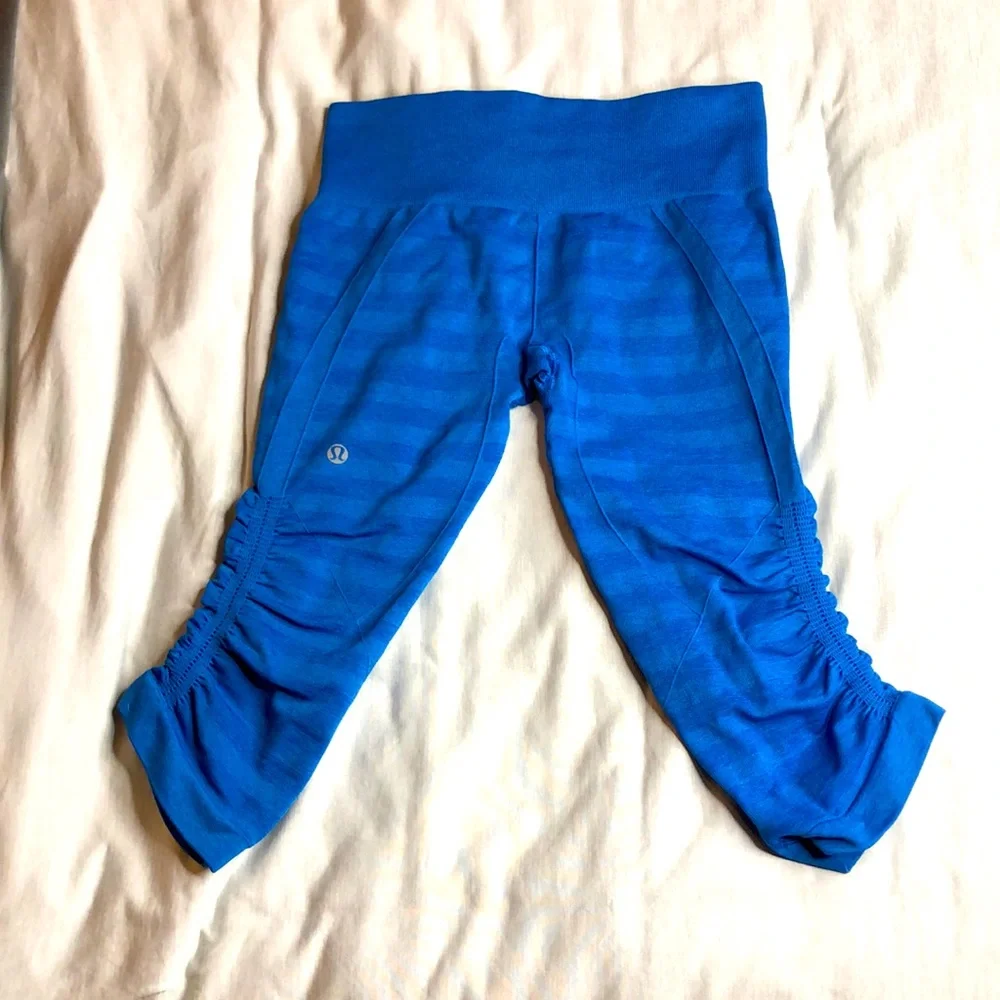 LuluLemon Scrunch legging size 6